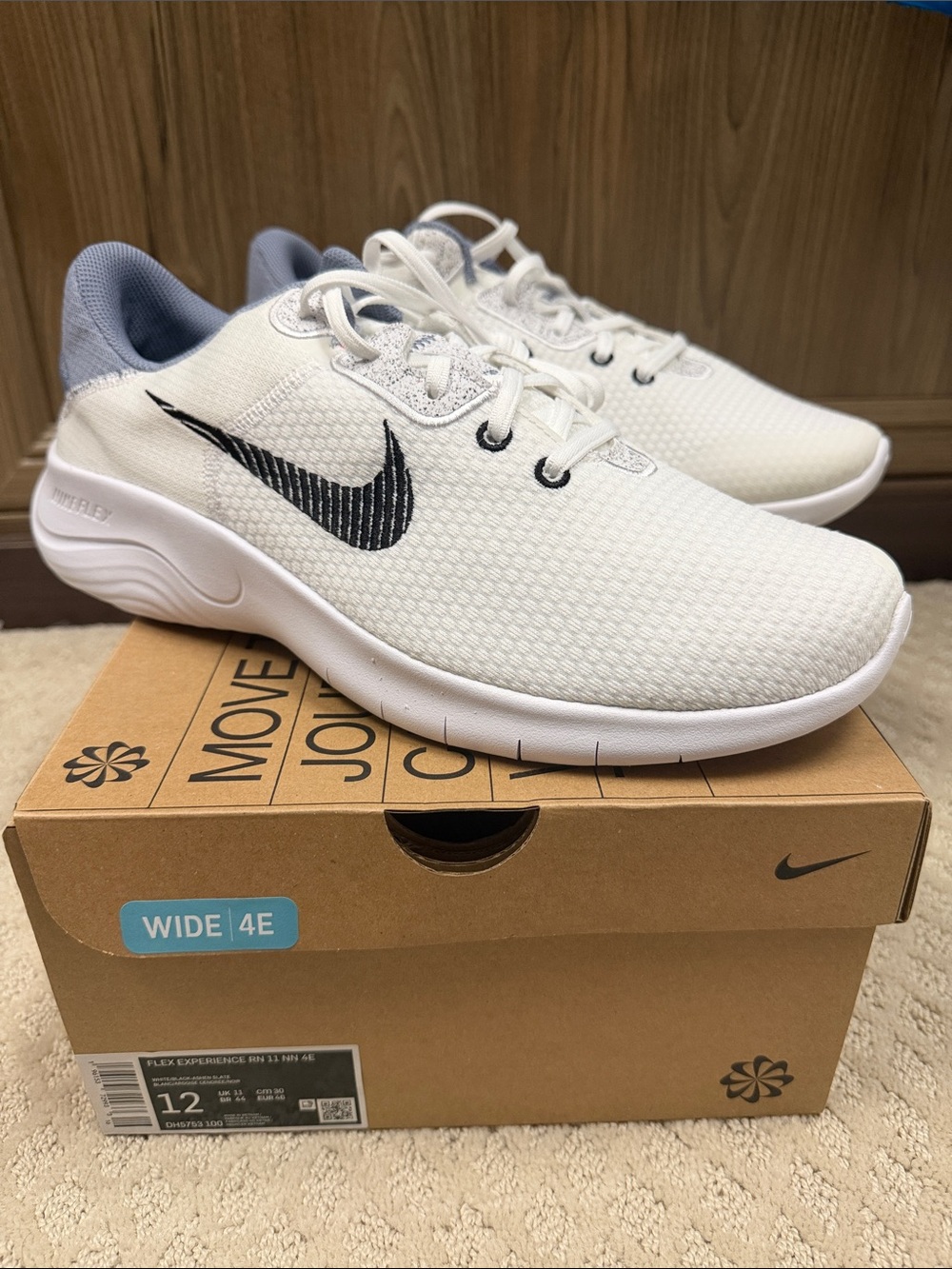 MEN’S NIKE Flex Sneakers - Size 12 WIDE 4E
New in Box!